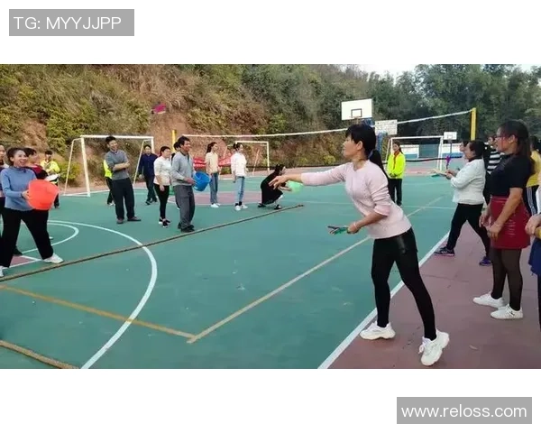 广州滑板队的拼搏之路与极限运动联赛的梦想追逐